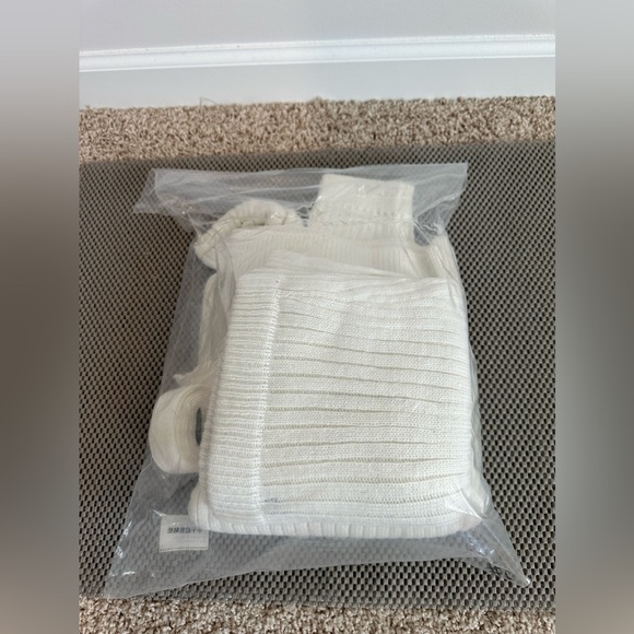 Simplee Women's Knitted Skirt and Blouse with Belt Two Pieces Skirt Set - Picture 13 of 14